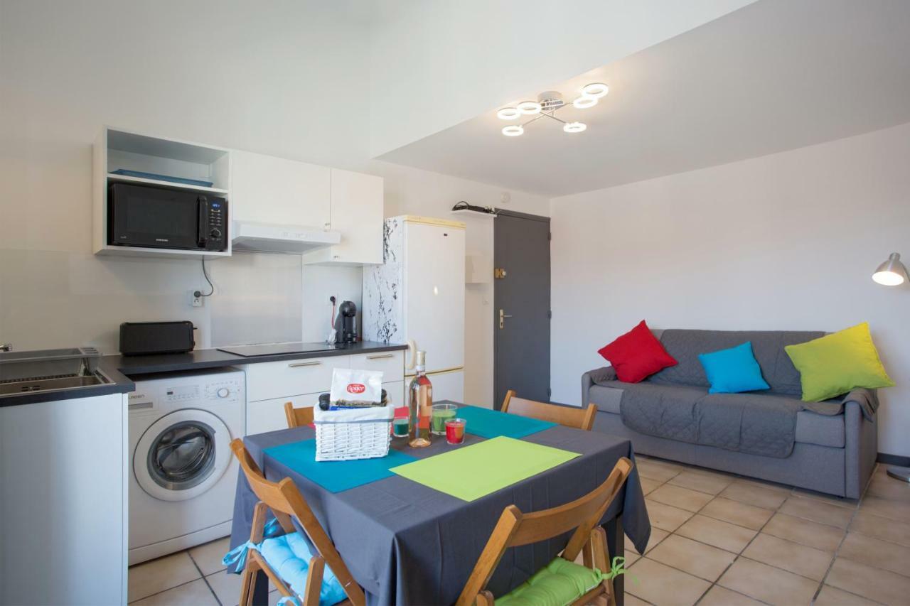 Duplex 4 Personnes A 200M De La Mer Apartamento Hyères Exterior foto
