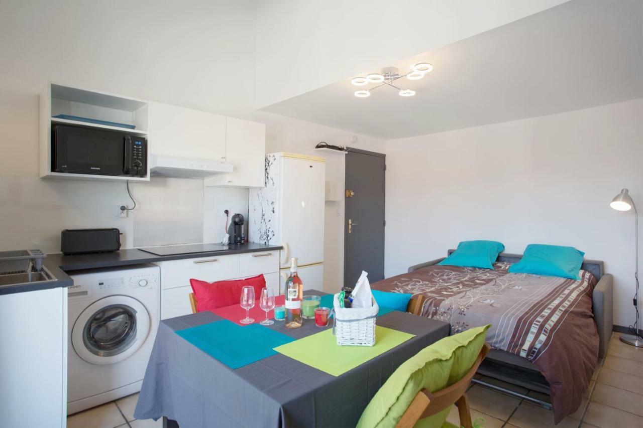 Duplex 4 Personnes A 200M De La Mer Apartamento Hyères Exterior foto